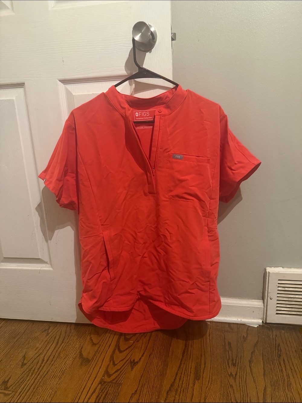 Figs Women's Short Sleeve Medical Top in Coral Red